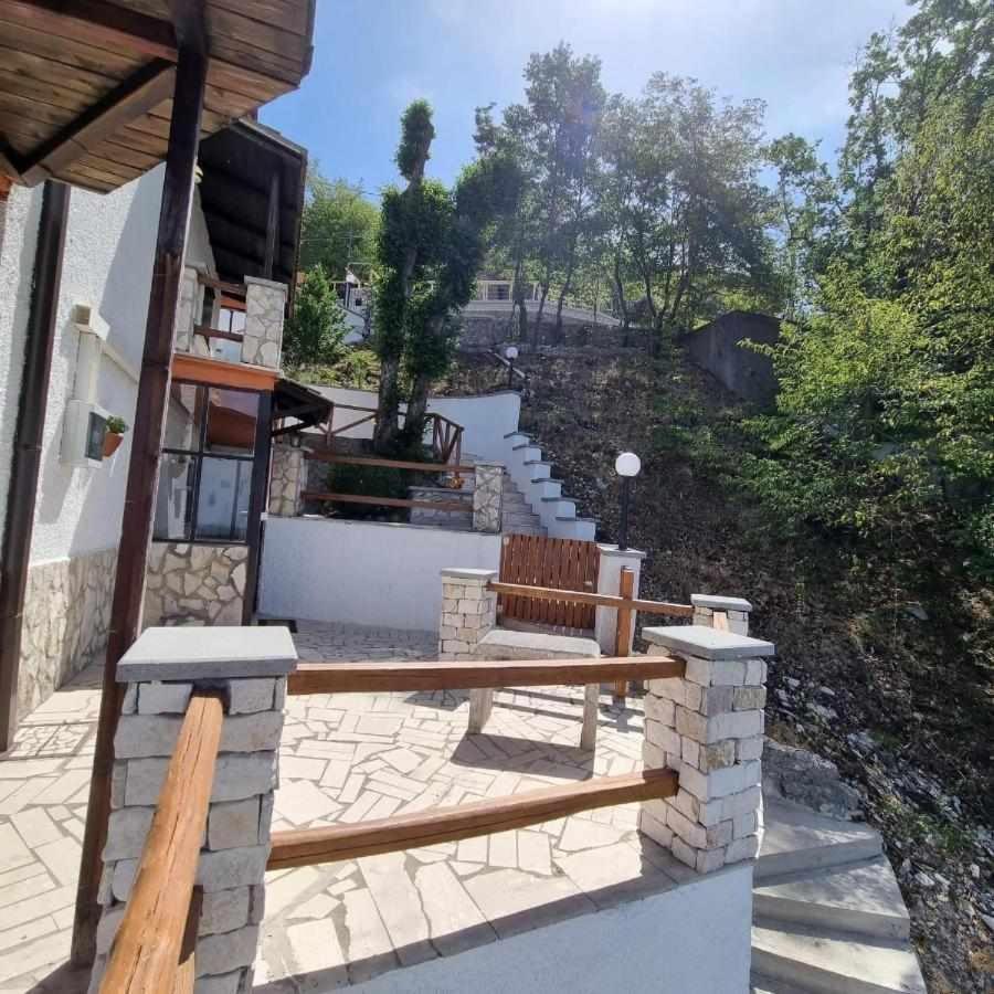 Casa Vacanza Le Viste Serrone Exterior photo
