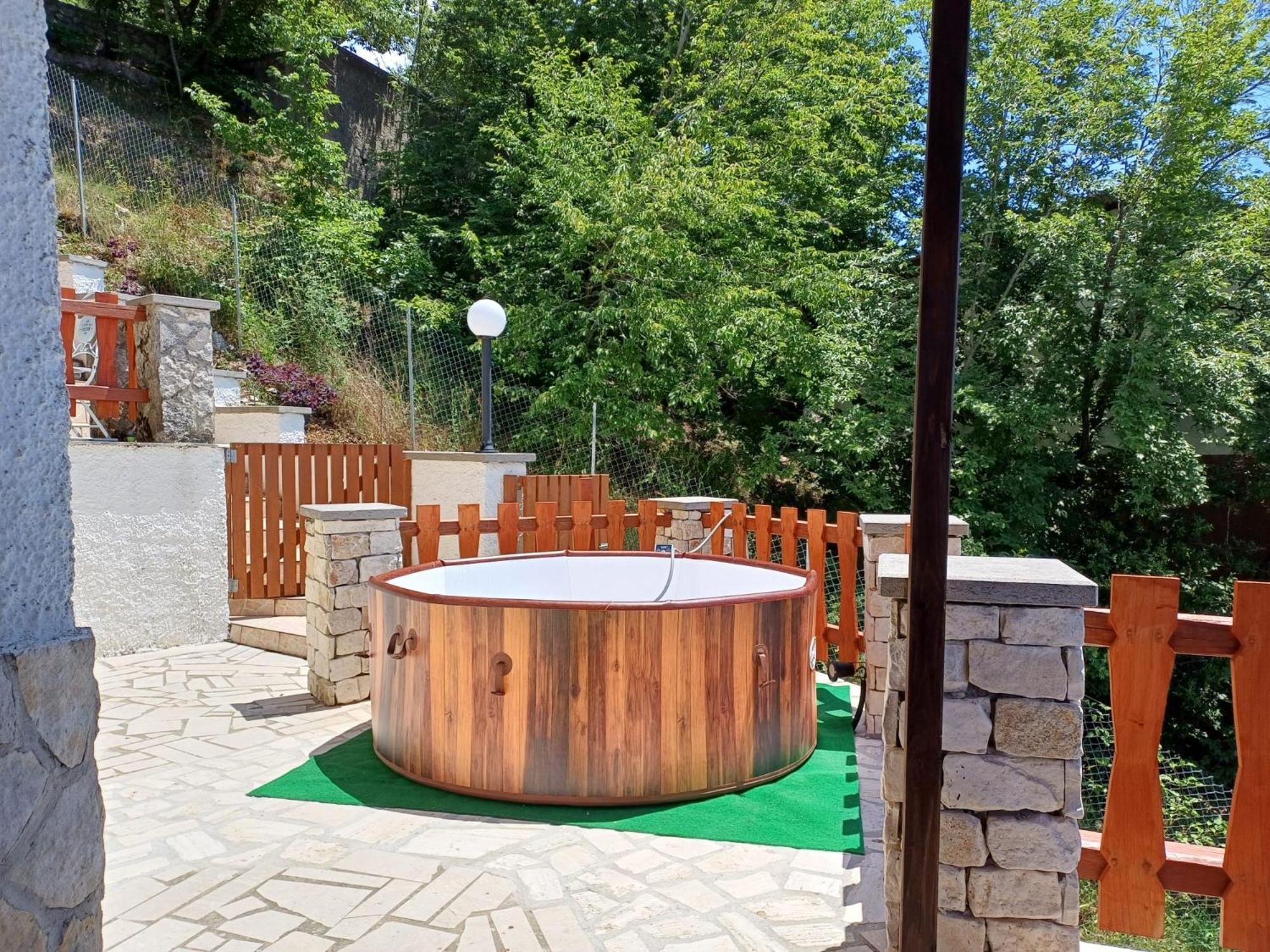 Casa Vacanza Le Viste Serrone Exterior photo
